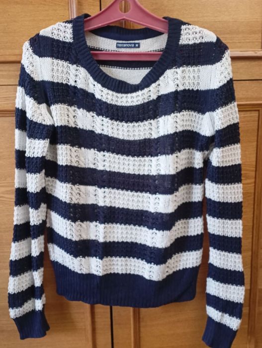 Продам вещи на девочек подростков