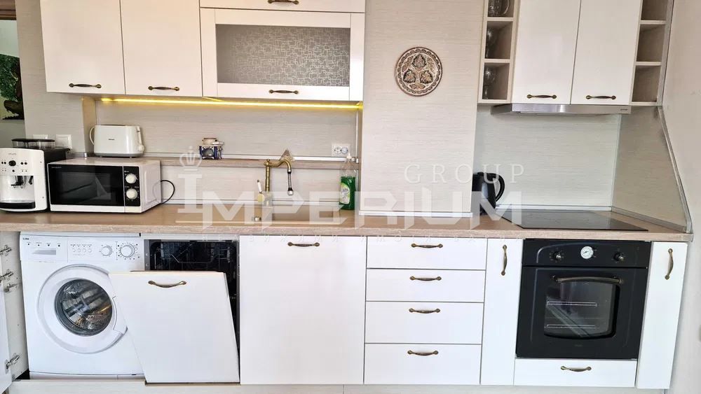 Дава се под наем Тристаен апартамент в Варна, Виница - 80 кв.м за 663 € - Снимка #3