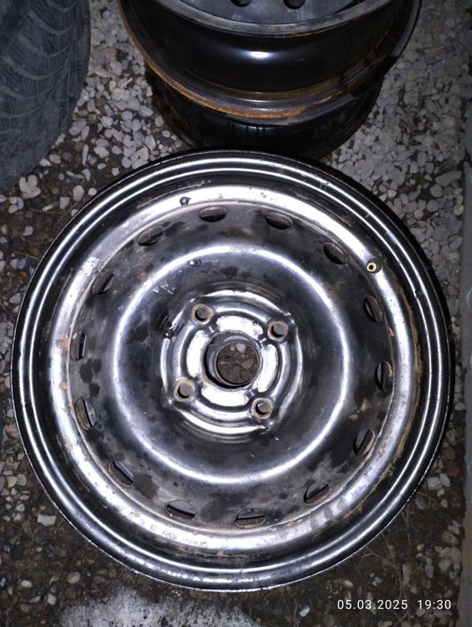 Диска 15  4 тешиги бор завадской 2 лона донаси 150 минг