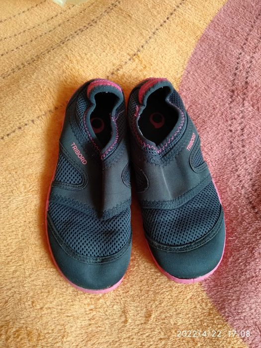 Плажни обувки номер 33 и 34-35