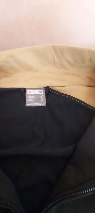 Горнище на Nike и Adidas