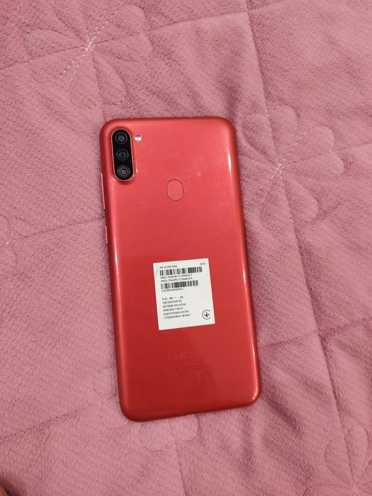 Продам телефон самсунг а11