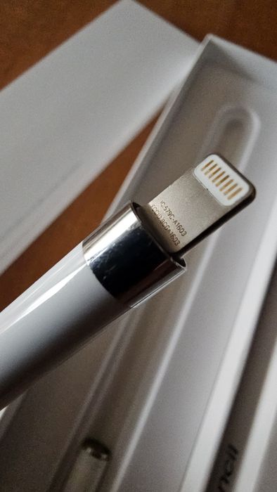 Apple pencil 1-ва генерация