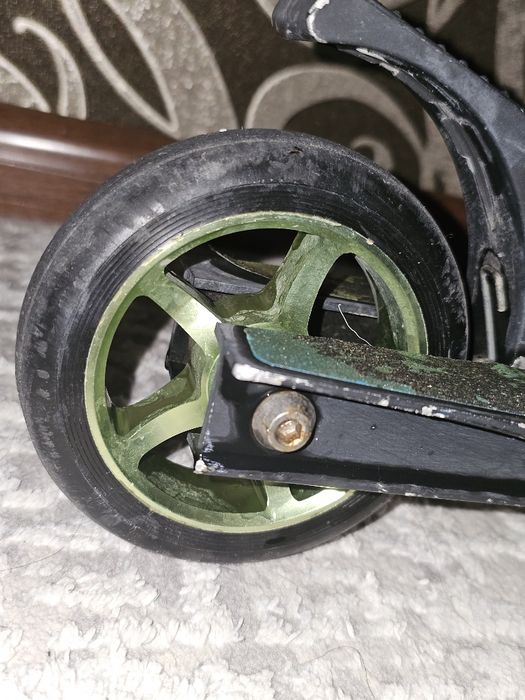 Продам самокат трюковой