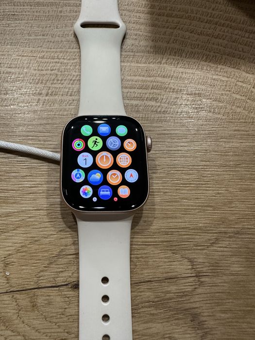 Apple Watch Series 10 42mm Rose Gold – като нов, батерия 100%