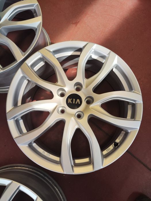 18"ки джанти  5x114.3/67.1 оригинални от Kia