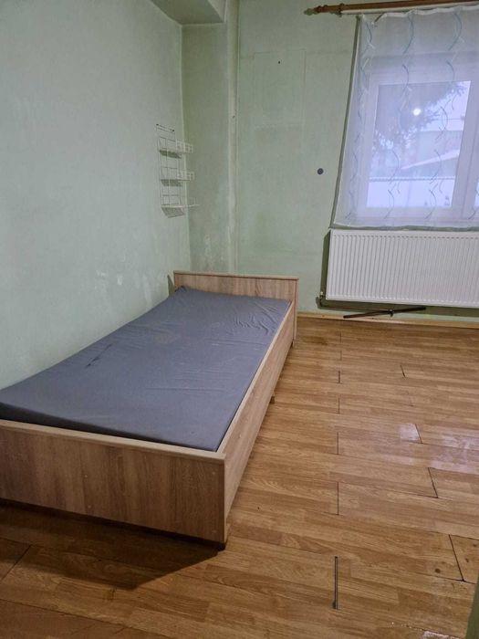 Apartament 3 camere Petrila