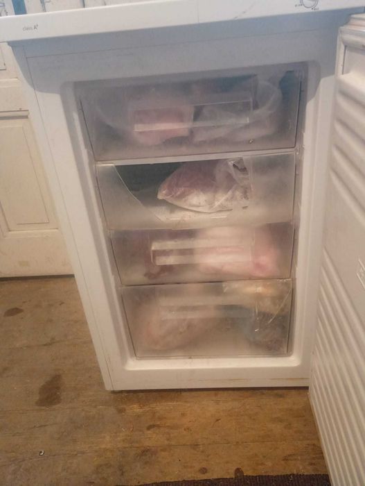 Lada Albatros cu 4 sertare