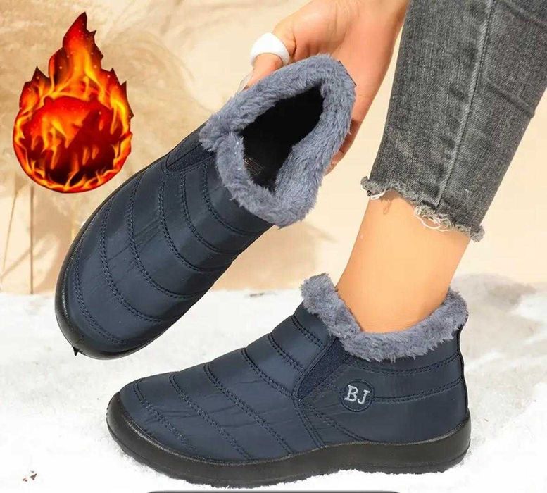 Продам новые полусапожки женские