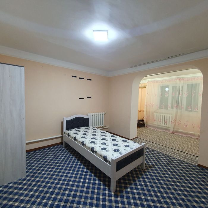 Сдается  3х комнатная Азиз базар