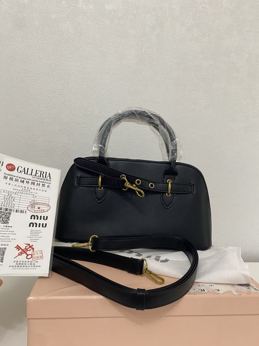 Продам женская сумка miu miu