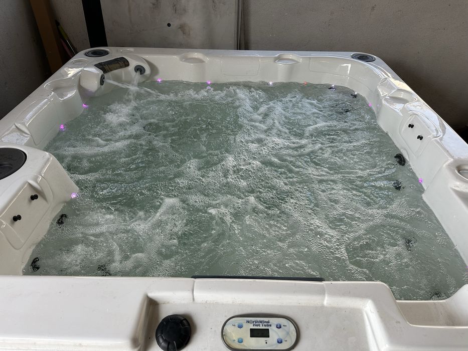 Градинско  Американско  джакузи , 6 места