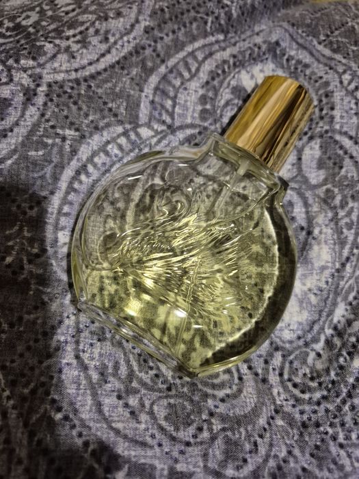 Козметика.Парфюм Глория Вандербилт.Део -200 ml.