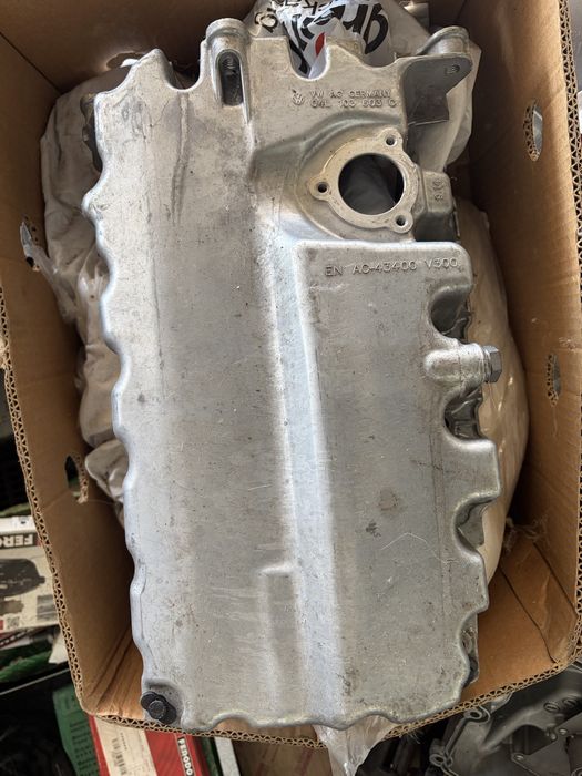 Оригинален картер VW Audi Skoda Seat 1.6 2.0 TDI 04L103603C