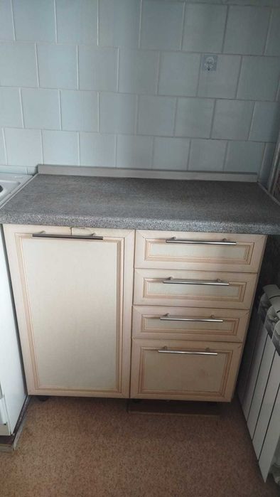 Продам кухонный гарнитур.