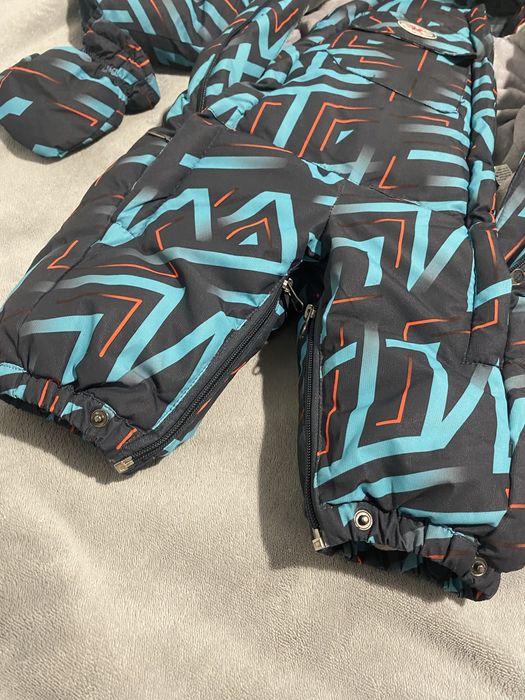 Продам комбинезон зимний