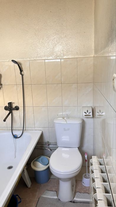 Жер үй, 8 соттық