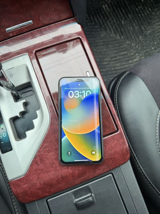 Айфон 11 64гб док есть