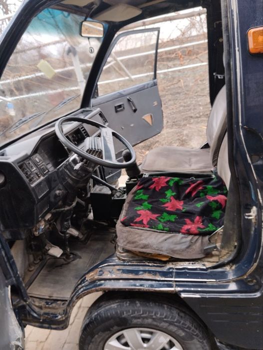 Дамас бир сотилади