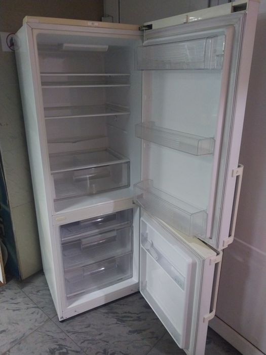 холодильник LG ExpressCool