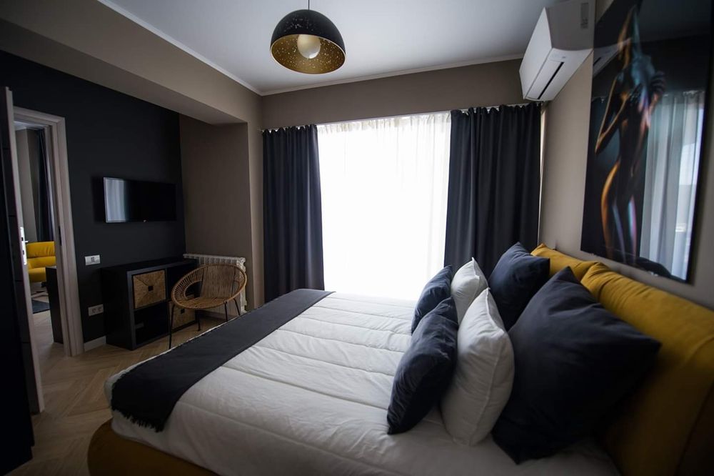 Închiriez apartament 2 camere