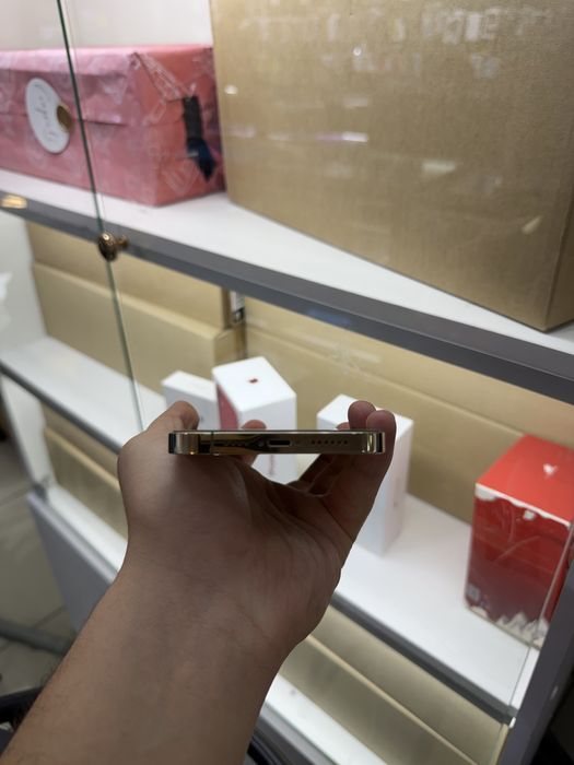 Продам Iphone 13 Pro Max