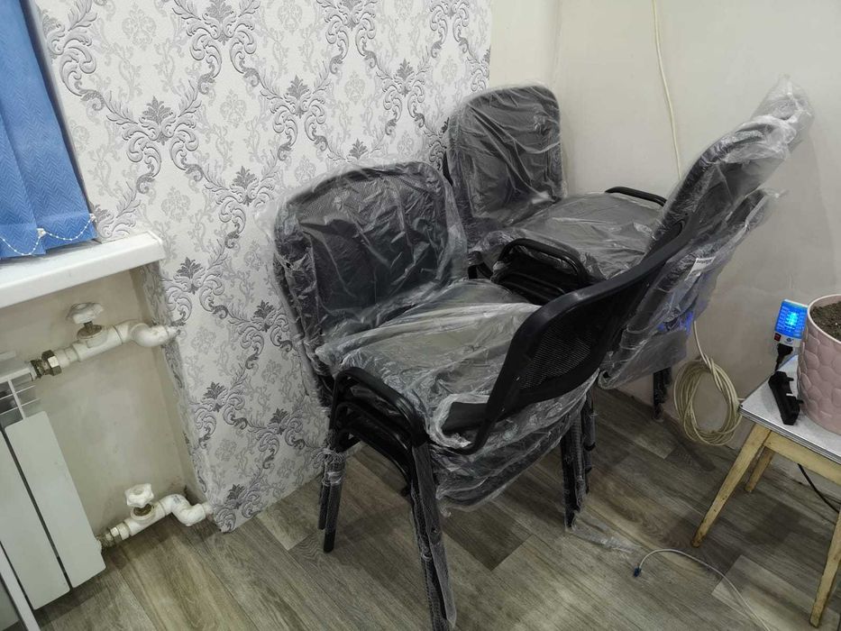 Новые офисные стулья ISO NET