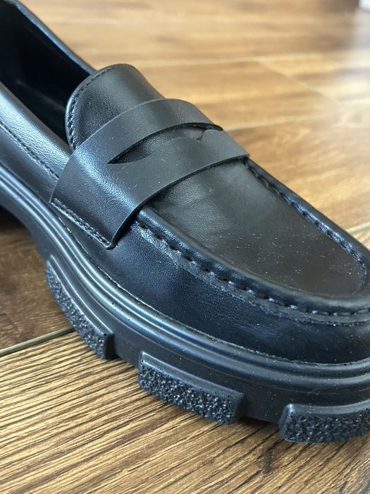 Лоферы женская обувь