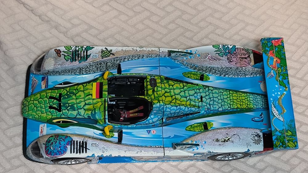 метална количка Audi R8 Crocodile , мащаб 1:18