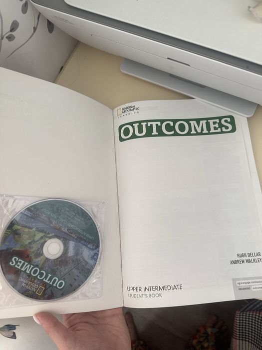 Outcomes Upper Intermediate Student's Book (Second Edition)