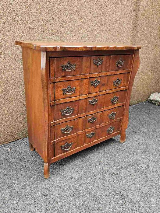 Холандски скрин с обков от месинг