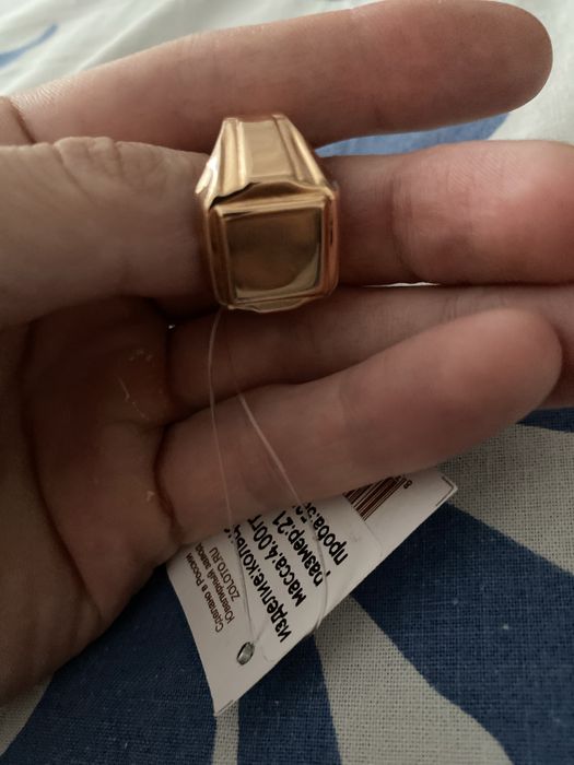 продам золотую печатку