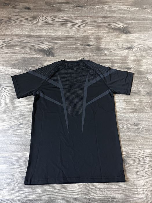 Gym shark onyx compression shirt