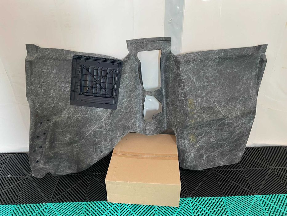 Mocheta podea fata Renault Espace 4 noua originala Renault