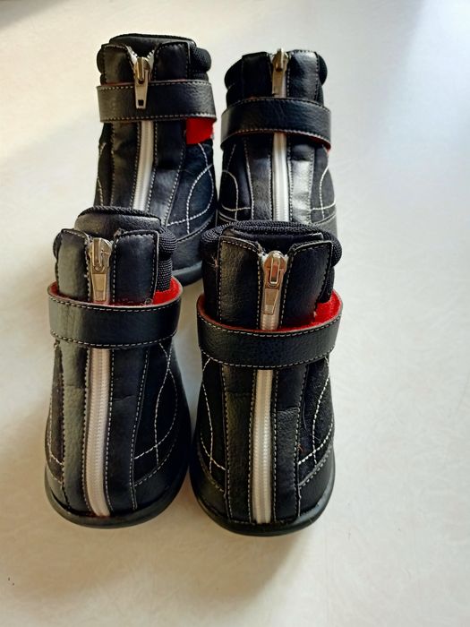 Продам обувь для собак