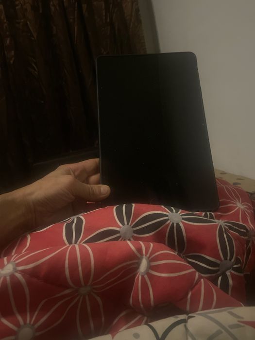 Vand tableta honor px9 an 2023 ota core 8 gb rami