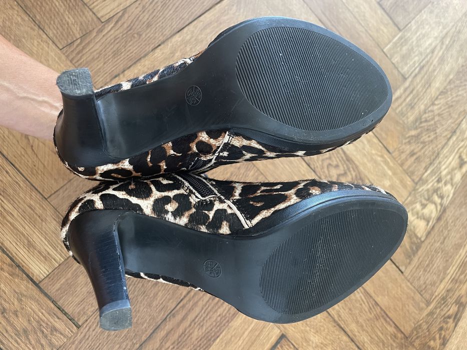 Ghete piele imprimeu leopard NOU fara eticheta