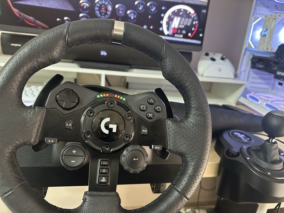 Logitech G923 Гаранция Нов! Playstation 5 / PC +shifter