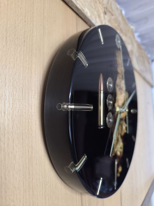 Часы из эпоксидной смолы