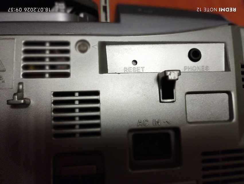 радиокасетофон + CD JVC RC-BX 530SL