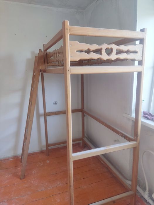 Детская 2-ярусная кровать