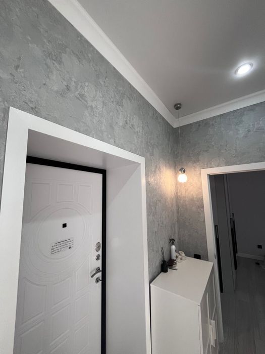 Поклейка обоев!