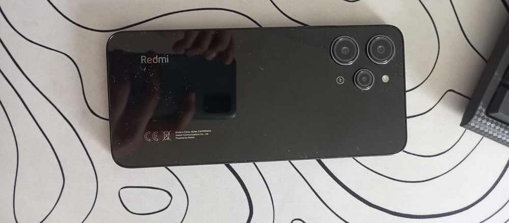 Redmi 12 256/8гигабайтов