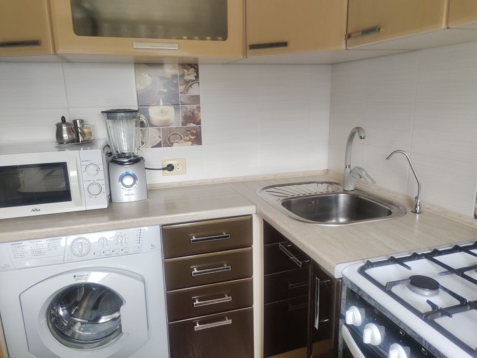 Продам 1-ком. квартиру (район ТД Айсберг)