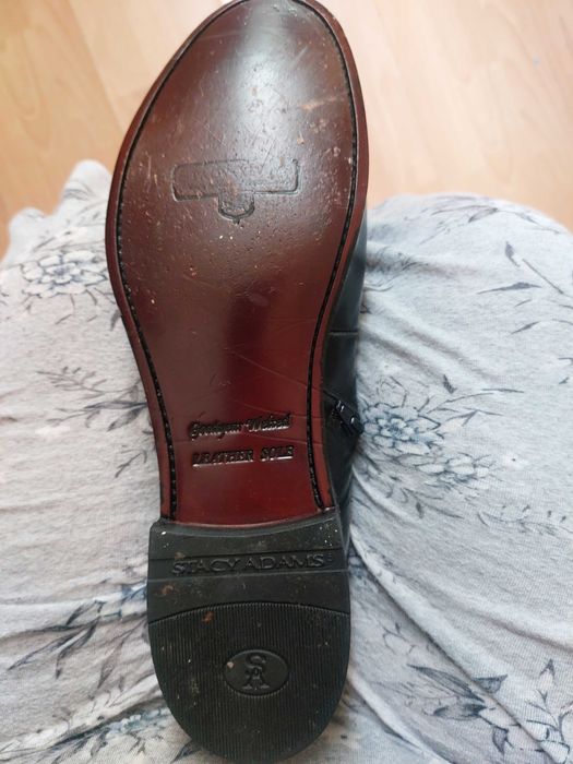 Мужская обувь,кожаная