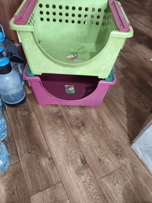 Тазики , бидоны, корзина