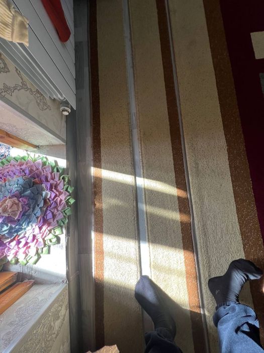 Gilam sotiladi yaxshi holatda