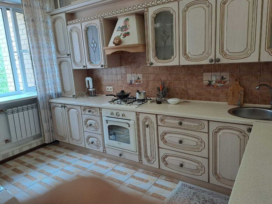 Продам 2-ком просторную квартиру