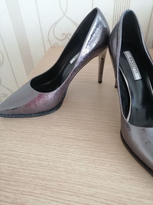 Продам шикарные туфли