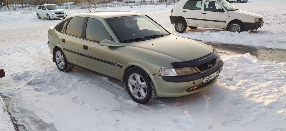 Срочно продам Опель Вектра Б